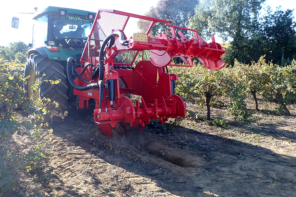 Arracheuse de vignes Grenier Franco